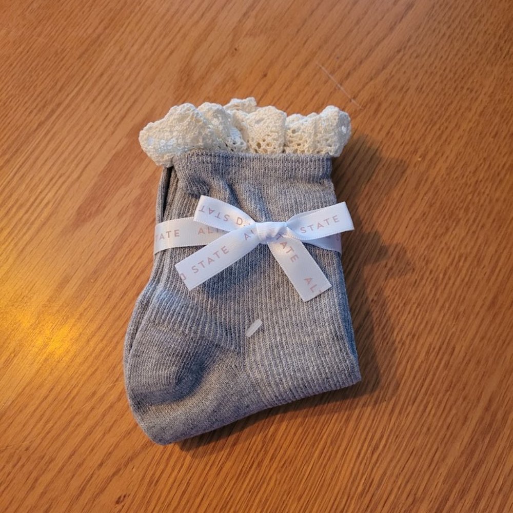 Lace Top Crew Socks